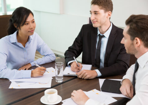 business-team-discussion-meeting-office